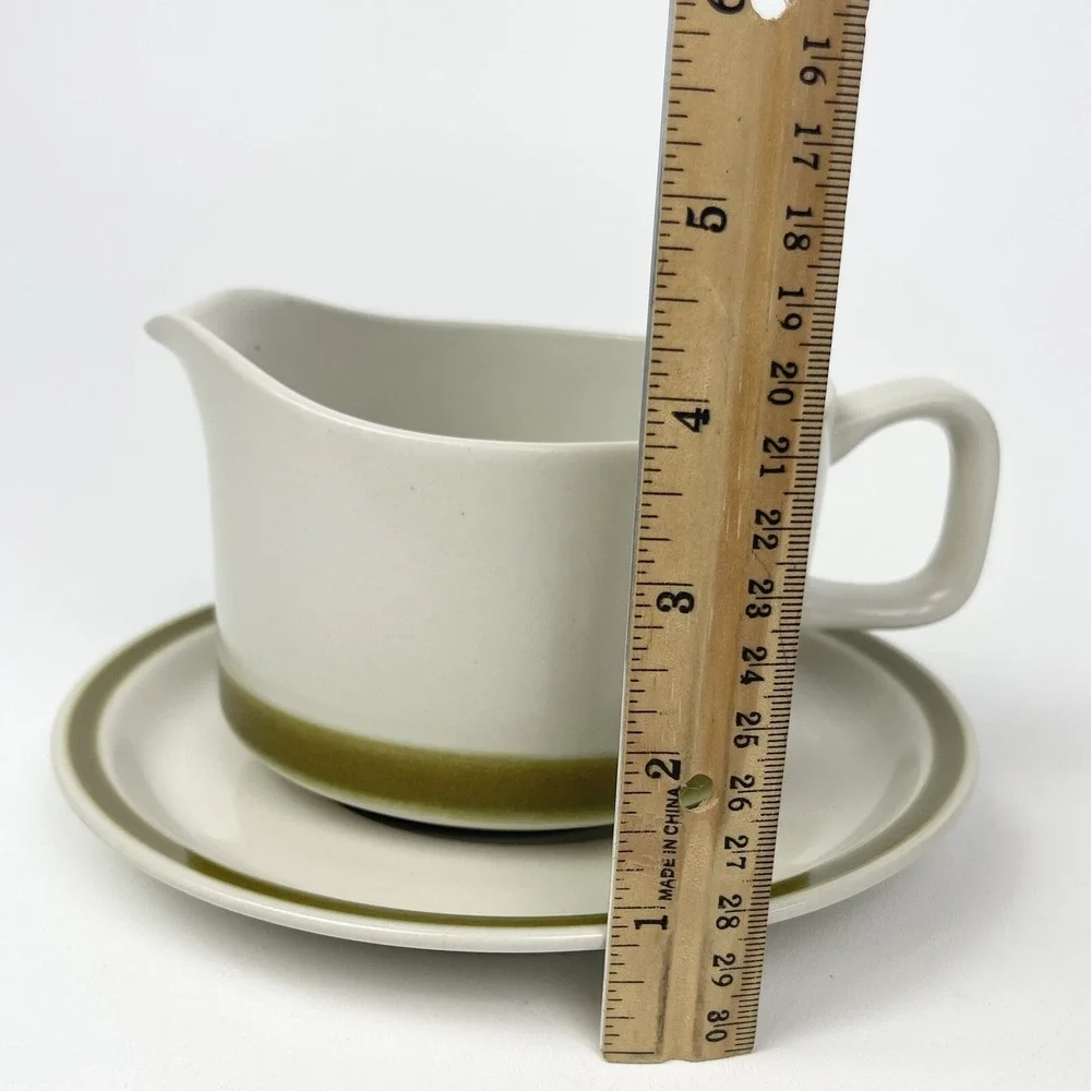 Japan Spring Bouquet Stoneware Green Band Round Gravy Boat With Underplate